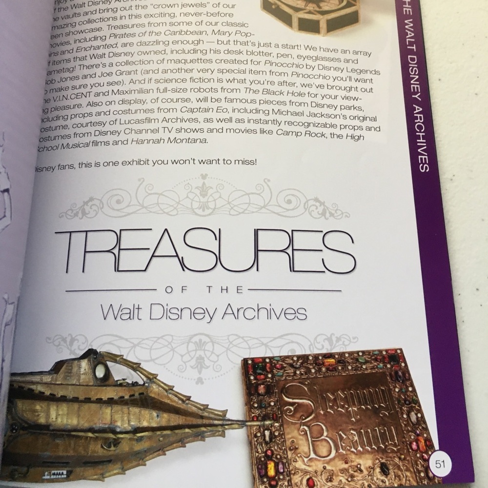 D23 items - Picture 4 of 10
